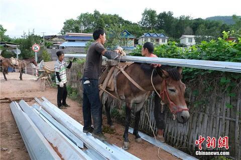 超市百货厂家，连接供应链与市场的重要纽带